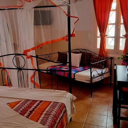 Bed and Breakfast Chez Coumbis Gorée Exterior foto