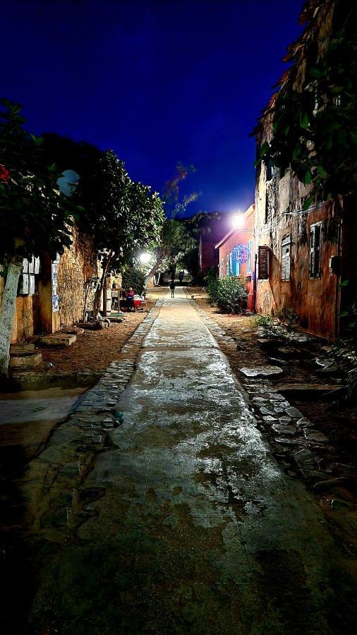 Bed and Breakfast Chez Coumbis Gorée Exterior foto