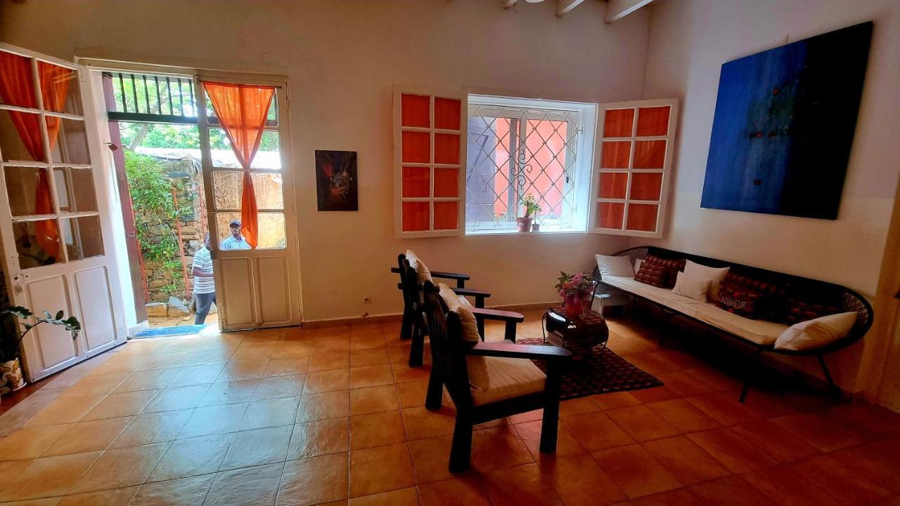 Bed and Breakfast Chez Coumbis Gorée Exterior foto